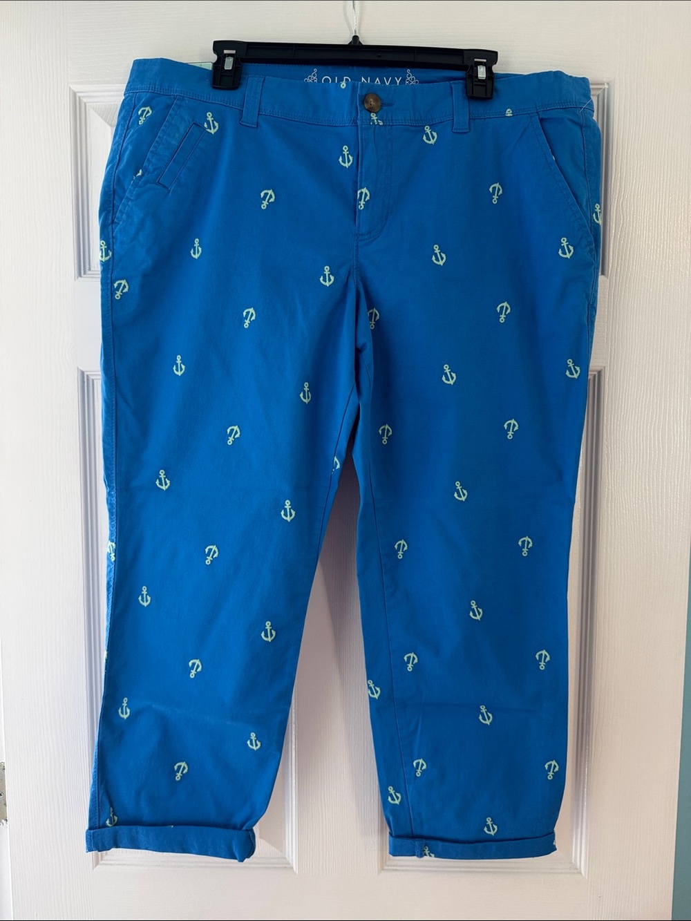 Old Navy Royal Blue Anchor Print Capris